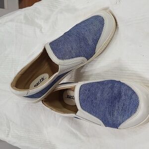 Earth Womens Leather Uppers Sneakers Loafers Comfort White/Sapphire Blue 9.5 EUC